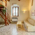 Loft Rustico 아파트 *