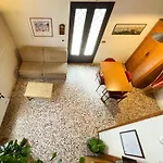 아파트 Loft Rustico *